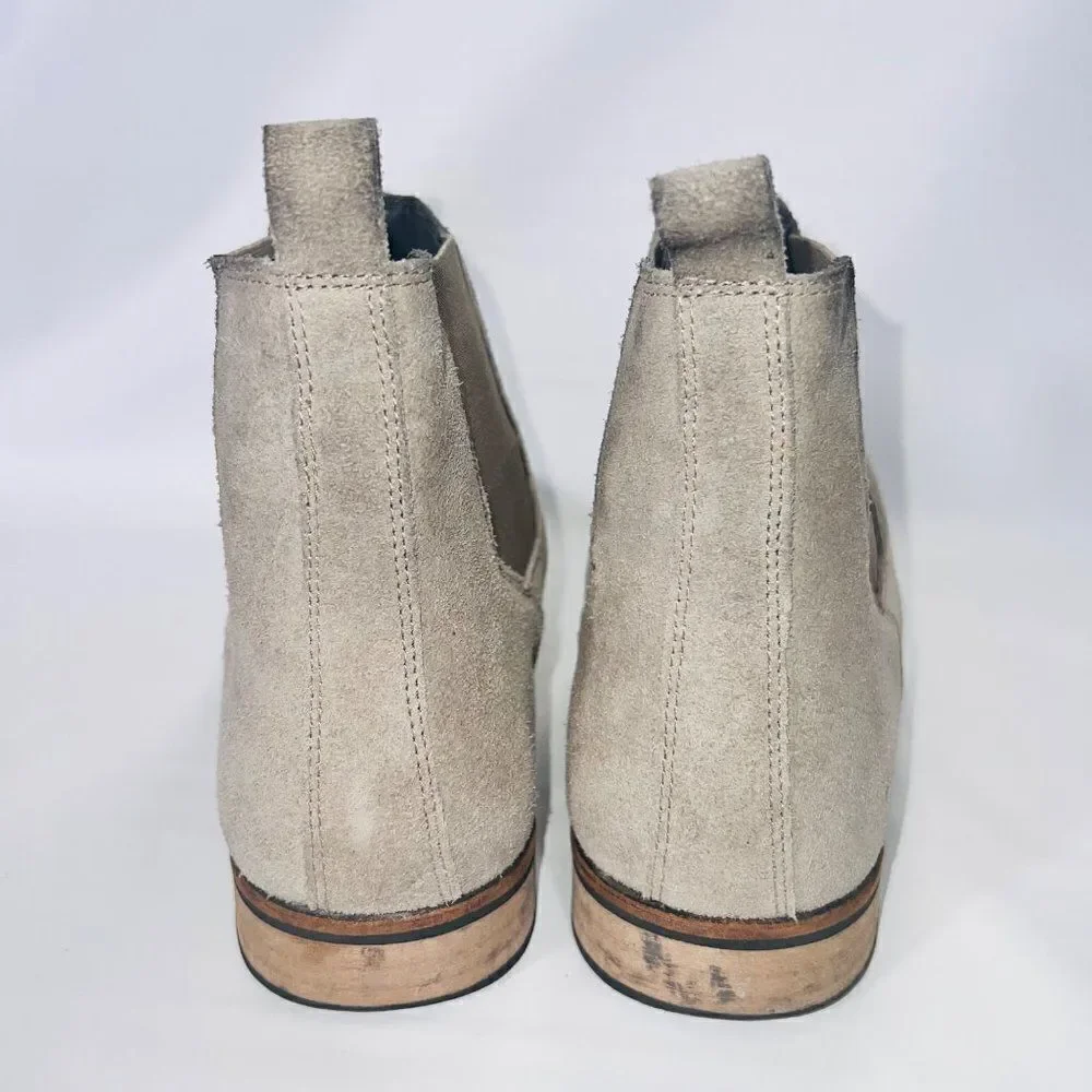 Urban‎ Outfitters UO Chelsea Suede Boots Beige Men's 10